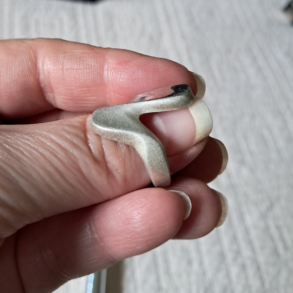 Sculptural Vintage 1960s Mexican Handmade Sterling Silver Modernist Ring - Picture 2 of 10